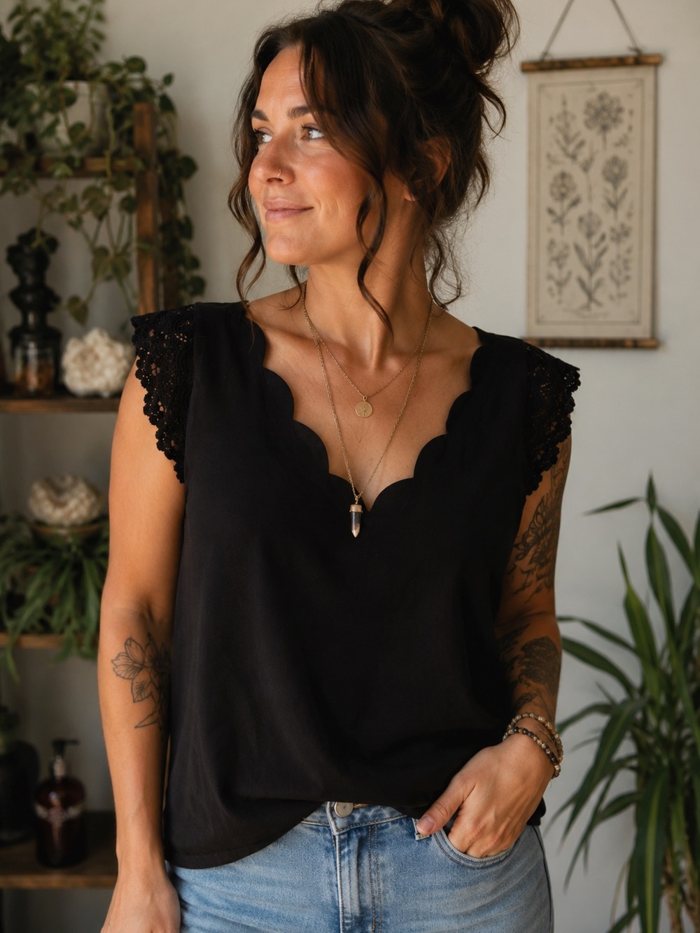 SHEIN Black Scallop Lace Sleeve Blouse – Size Large